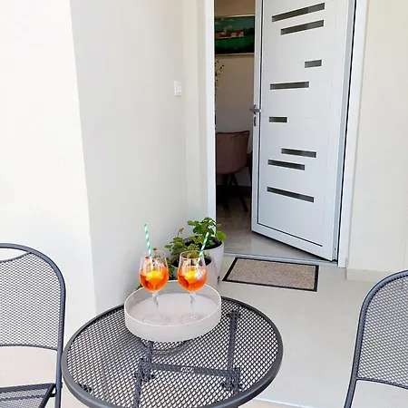 Tonci * Opuzen (Dubrovnik-Neretva)